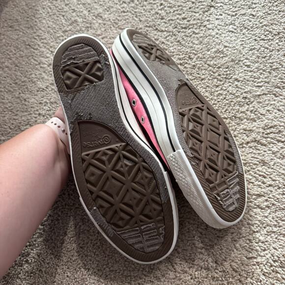 Converse Chuck Taylor All Star Low Top Sneakers Bright Pink Women's 10 Men's 8 - Picture 4 of 10